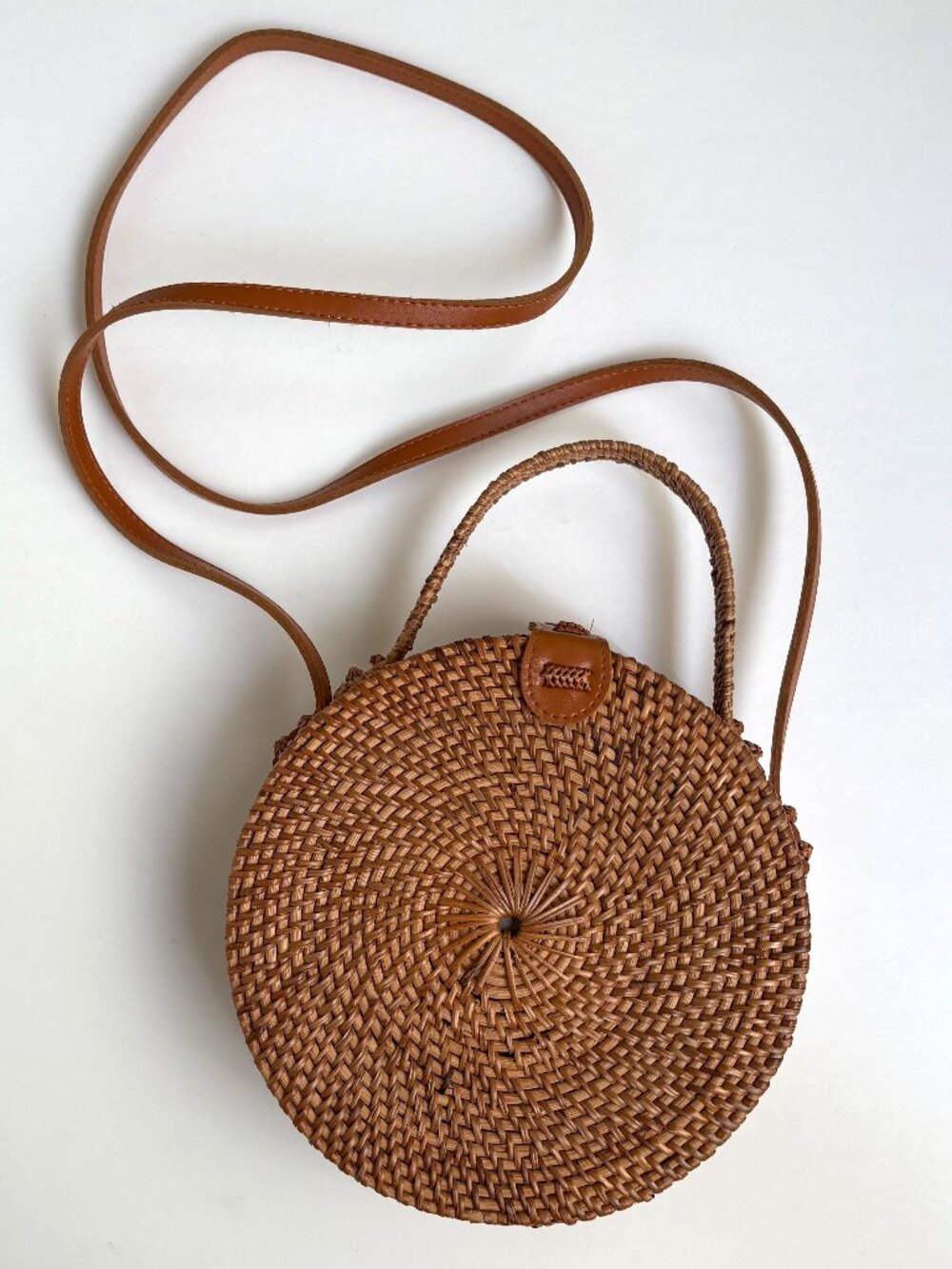 Handwoven Rattan Round Crossbody Bag Straw Purse Top Handle Circle Shape